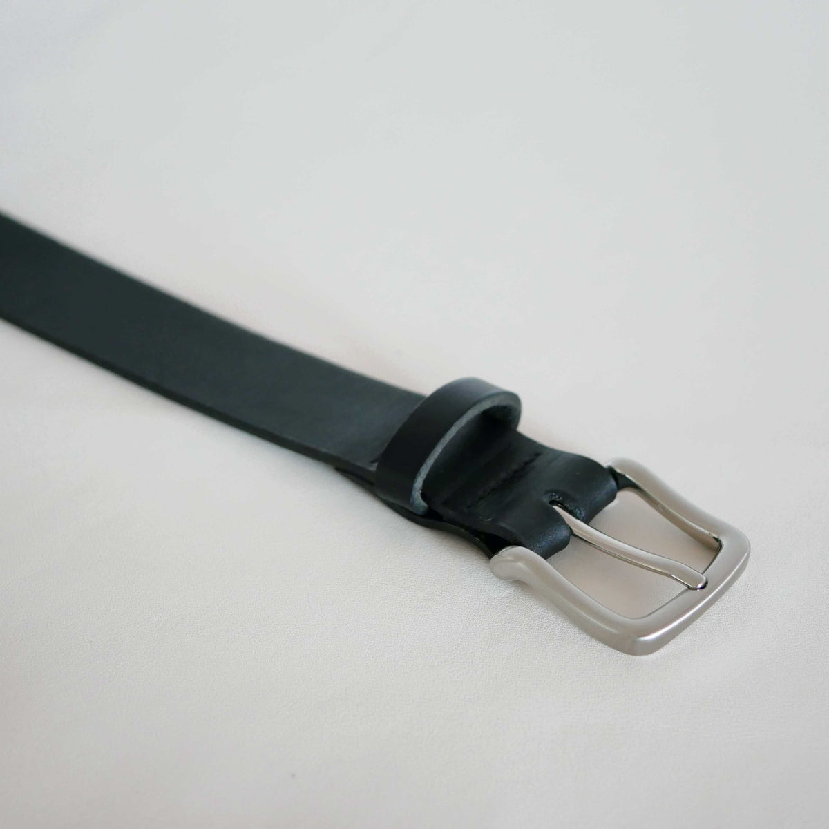 Ceinture Alix en cuir – Boucle argentée