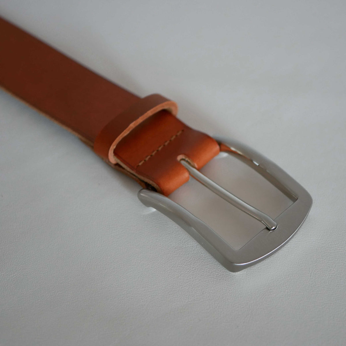 Ceinture homme Auguste en cuir pleine fleur