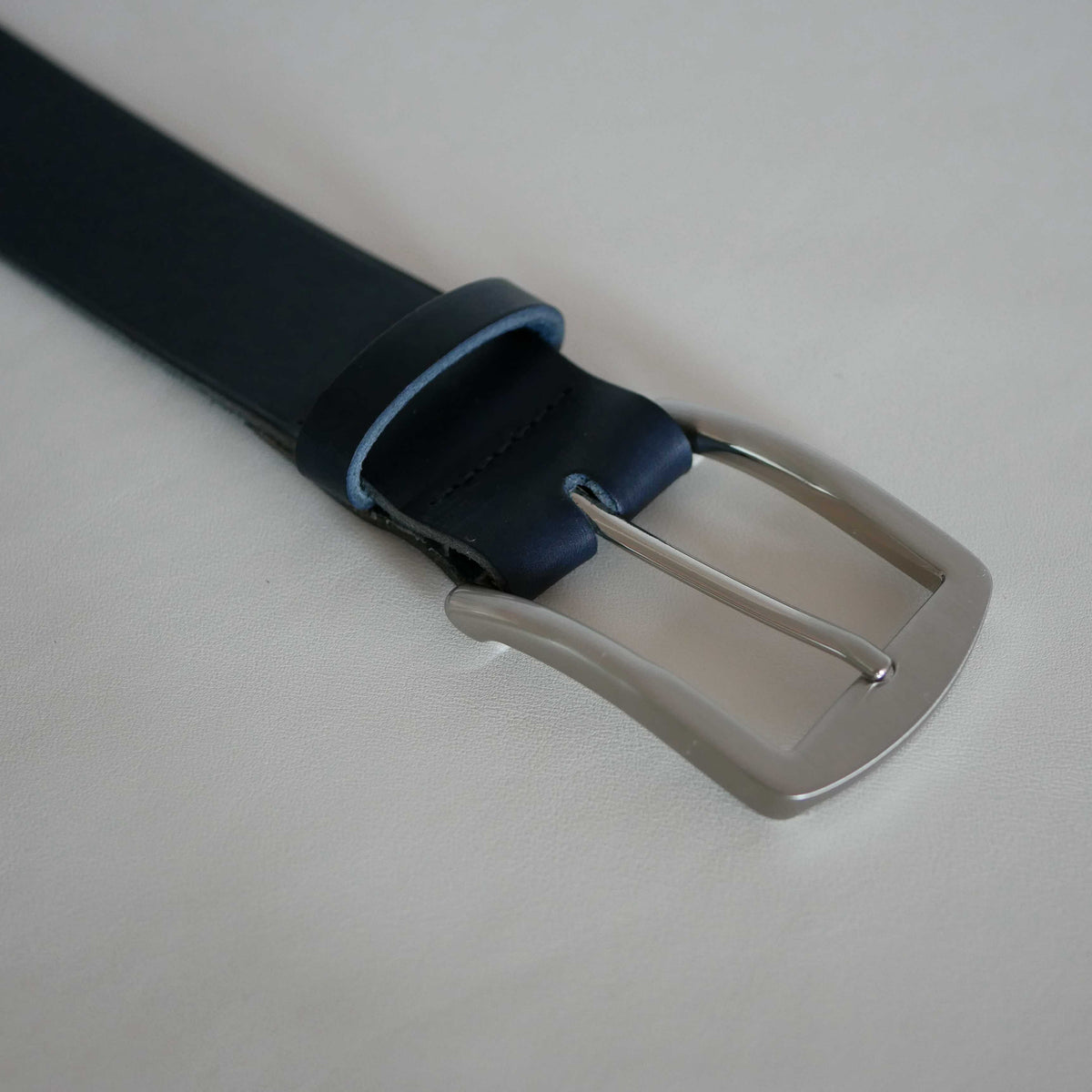 Ceinture homme Auguste en cuir pleine fleur