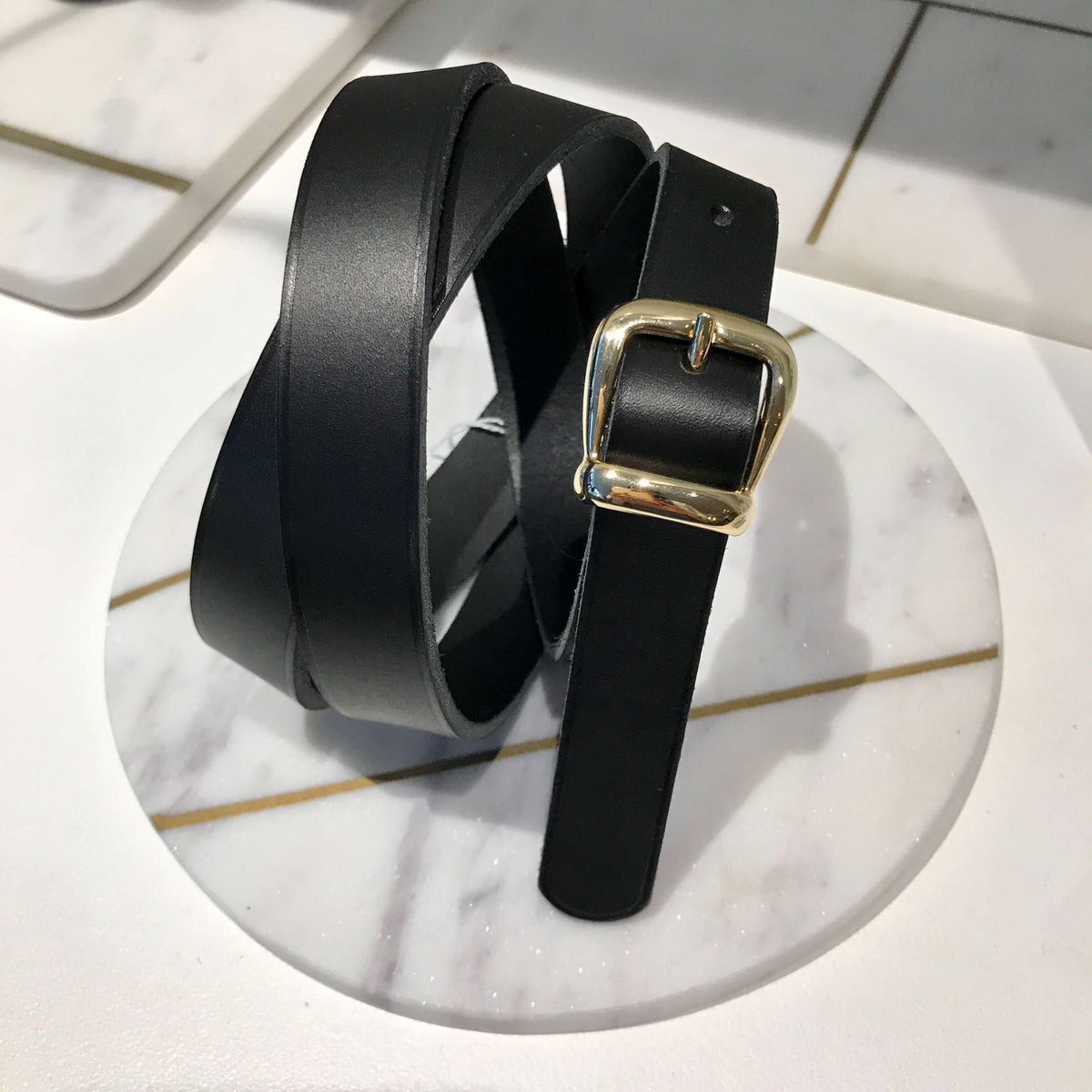 Ceinture fine femme Huguette – Boucle double dorée