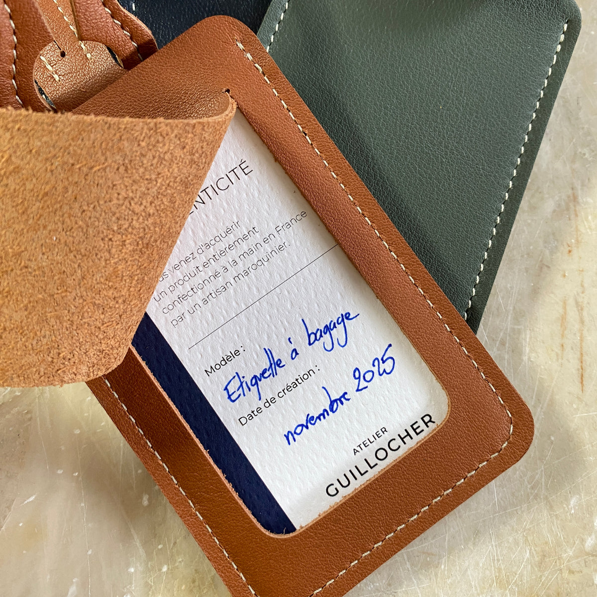 Étiquette à bagage en cuir personnalisable